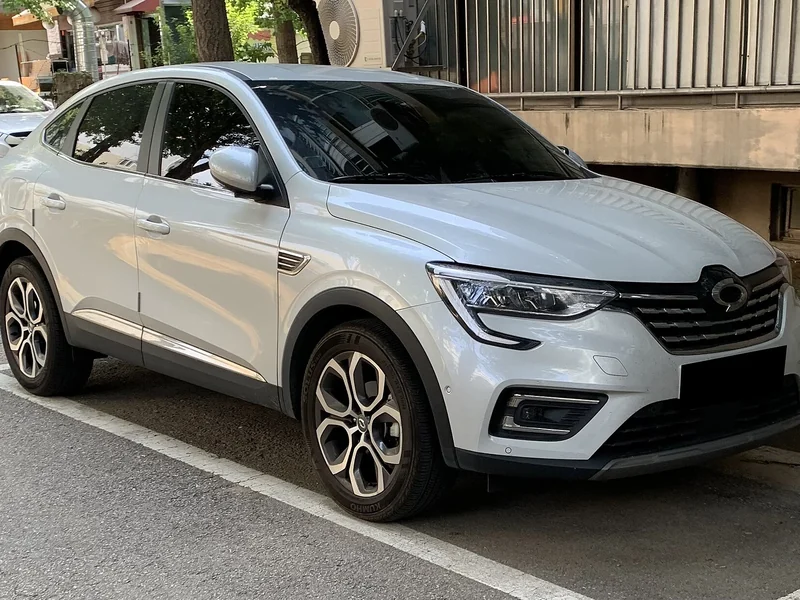 Renault Samsung XM3 из Кореи, вид спереди в три четверти